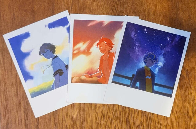 Holostars polaroid-style prints